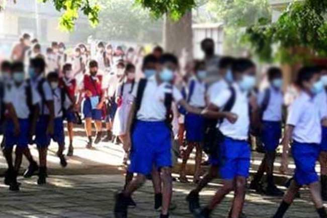 ඡන්දෙට පාසල් නිවාඩු දෙන්නේ මෙහෙමයි