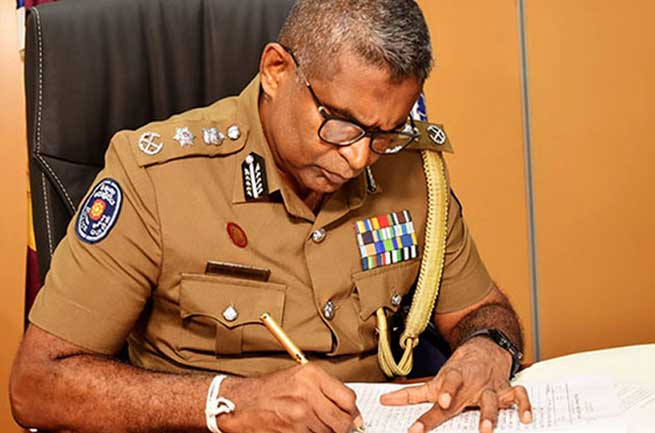 නව පොලිස්පති ලෙස ප්රියන්ත වීරසූරියගේ නමට අනුමැතිය