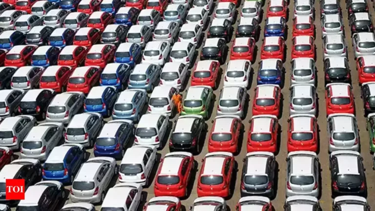 මාස 08ට ඩොලර් බිලියනයක වාහන ගෙන්නලා