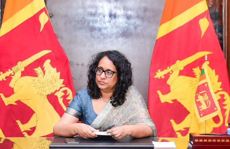 රාජ්ය භාෂා පරිවර්තක සේවයේ වැටුප් ගැටලුව අගමැතිනියගේ අවධානයට