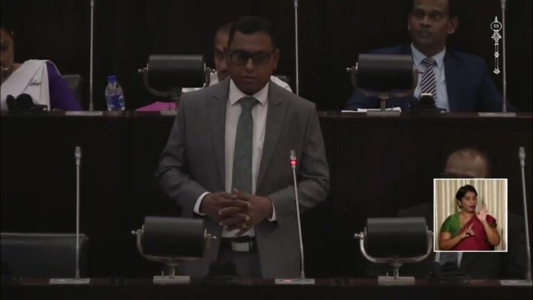 බහාලුම් 323 ගැන විමර්ශනය කරන්න පාර්ලිමේන්තු තේරීම් කාරක සභාවට උපාලි පන්නිලගේ