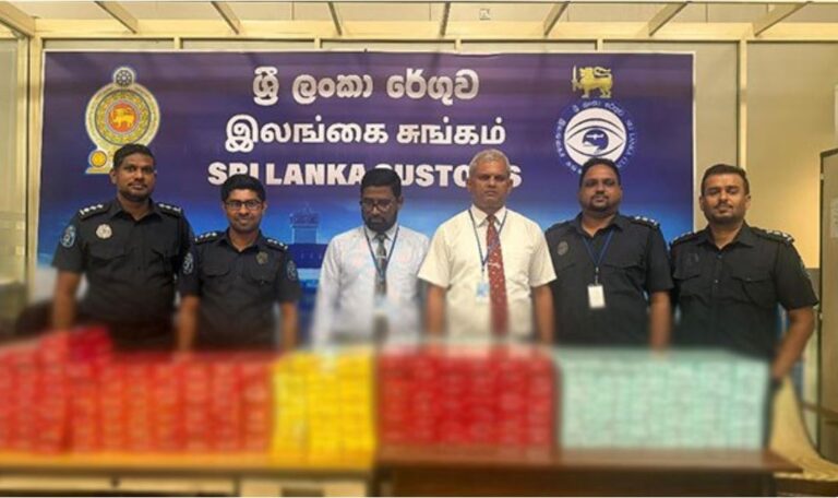 කෝටි 2ක විදේශීය දුම්වැටි සමඟ චීන ජාතිකයින් 13ක් රේගු භාරයට